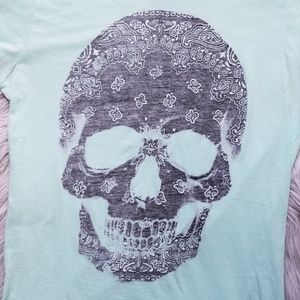 3/$18👽Empyre teal and grey skull tshirt- Medium